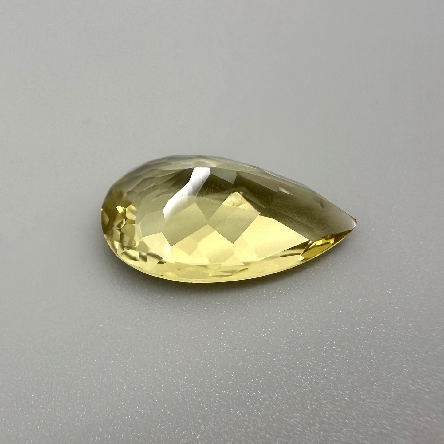 Lemon Quartz Pear 13.39 Ct