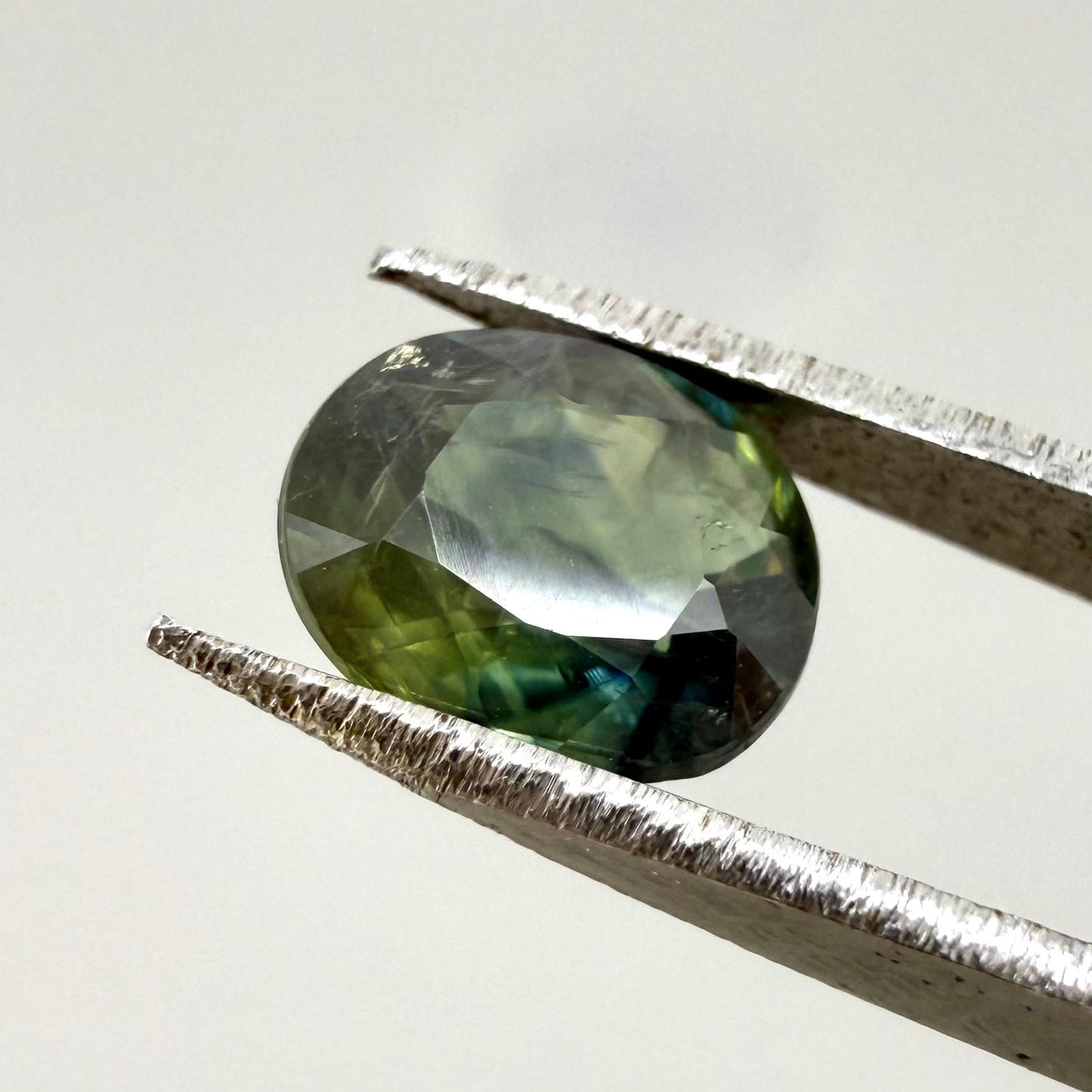 Bi-Color (Green Blue) Sapphire Oval 1.46 Ct