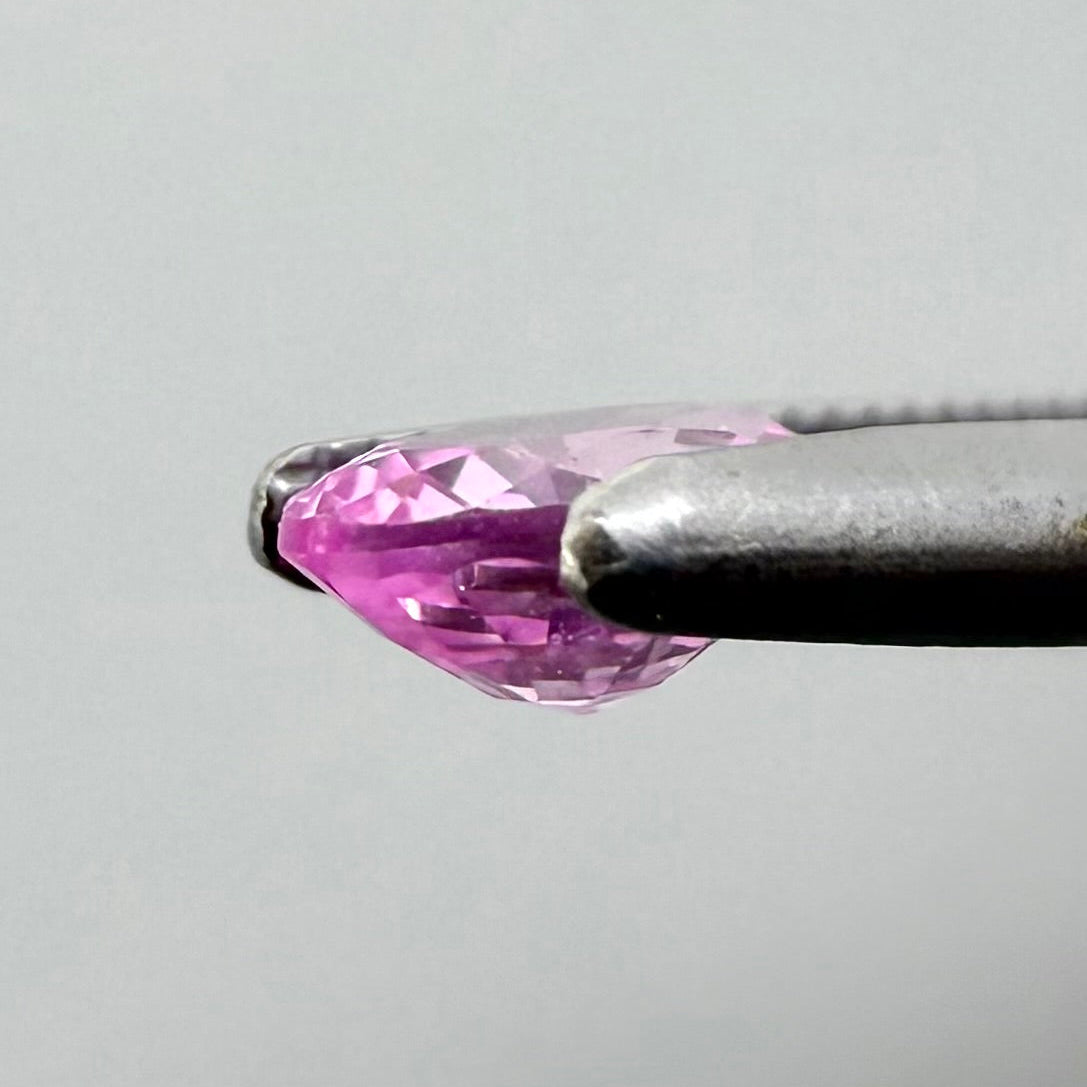 Pink Sapphire Oval 0.48 Ct