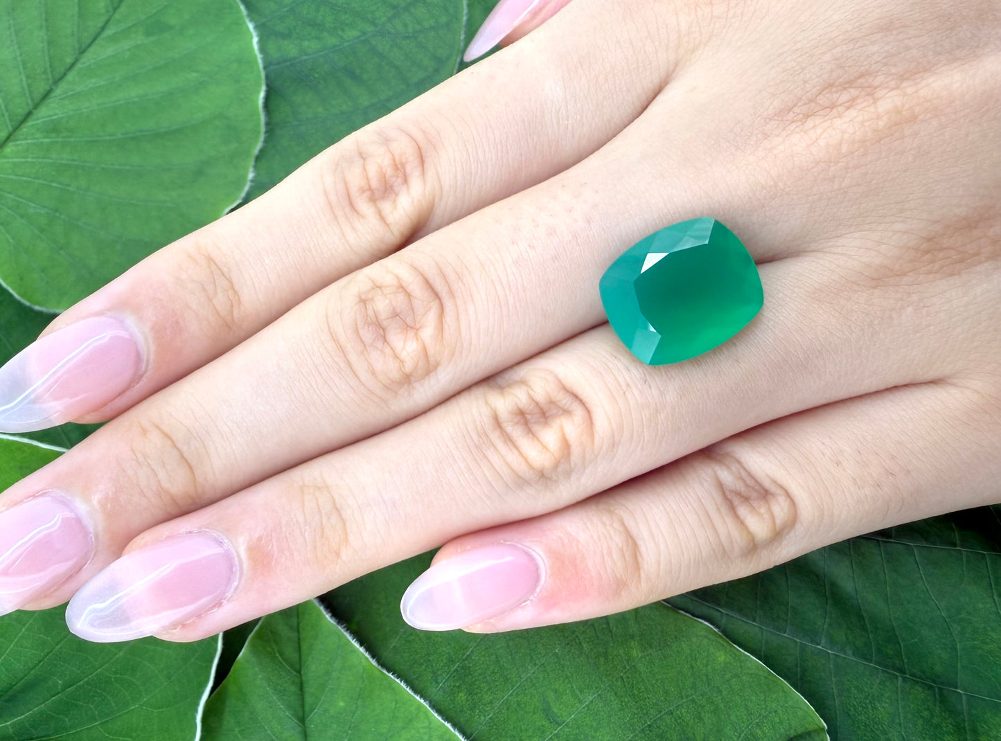 Vibrant Green Chalcedony Cushion 6.78 Ct