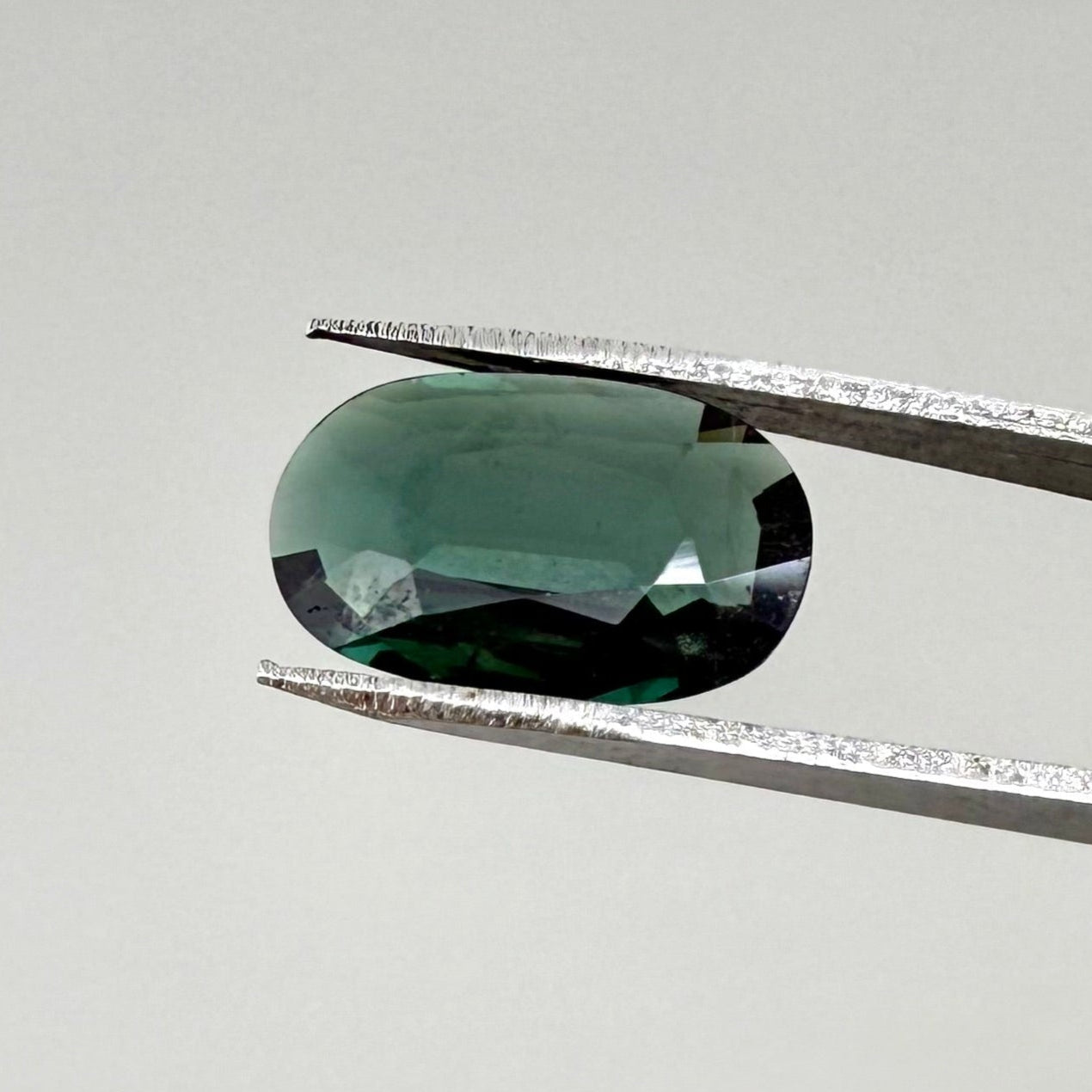 Green Tourmaline Oval 2.04 Ct