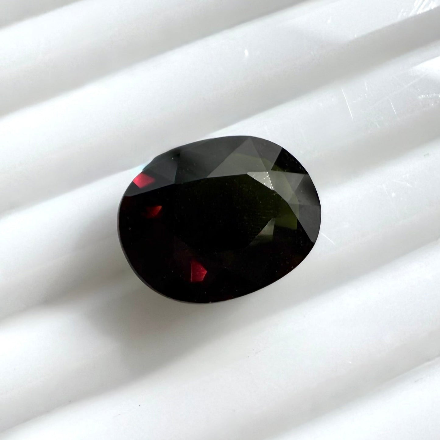 Color Change (Green, Violet-Red) Garnet Oval 4.39 Ct