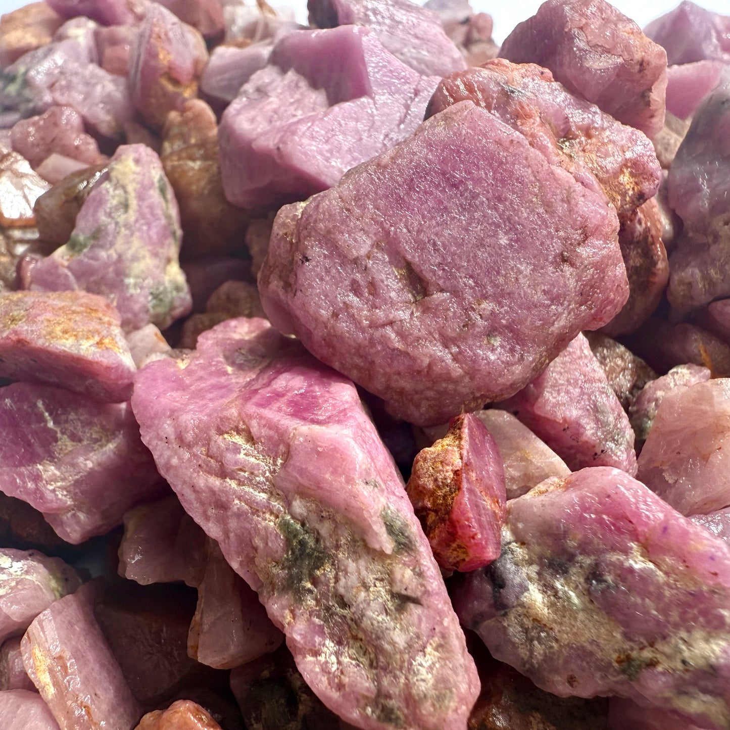 Rubies Rough Lot R1 - starting 50$ per g
