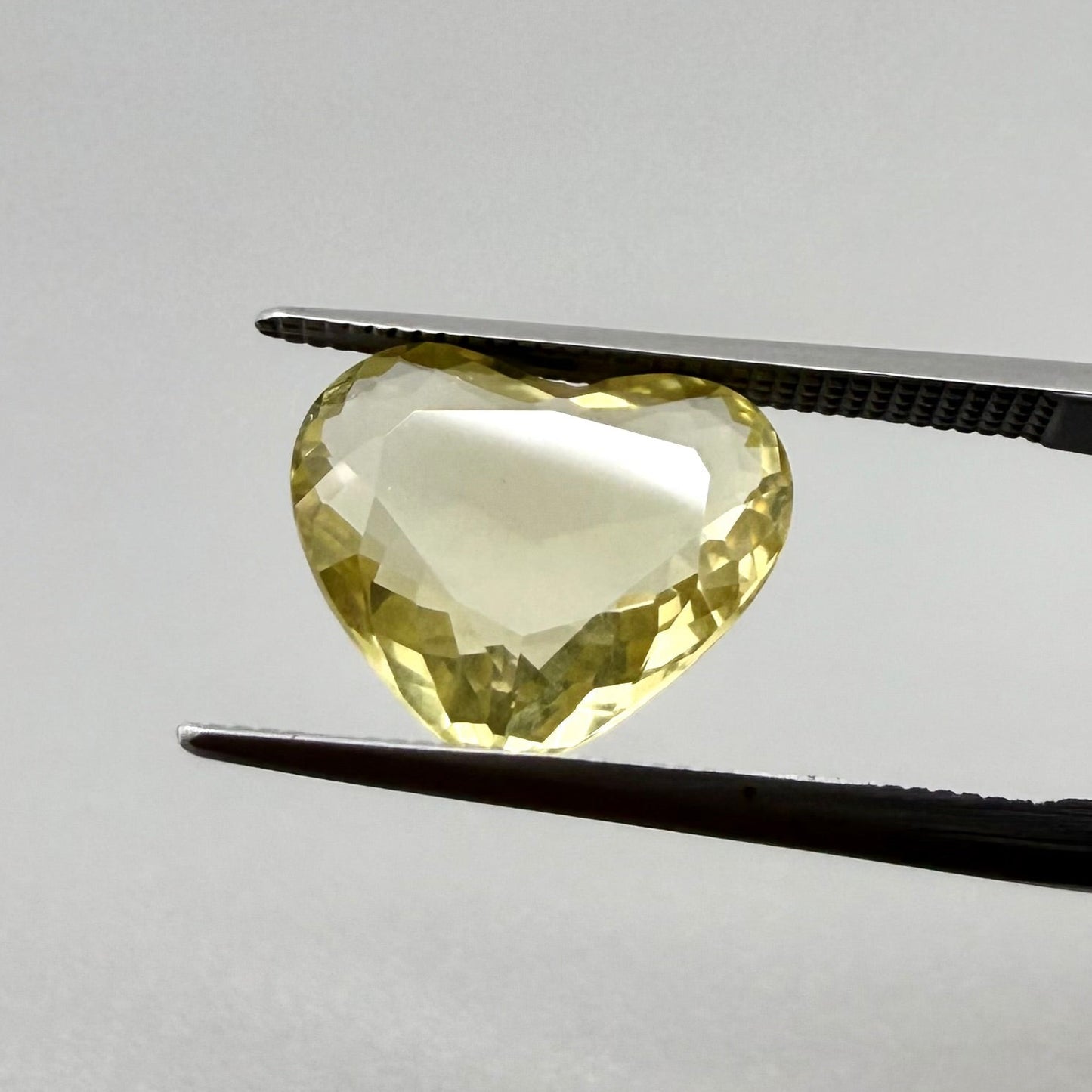 Lemon Quartz Heart 3.62 Ct
