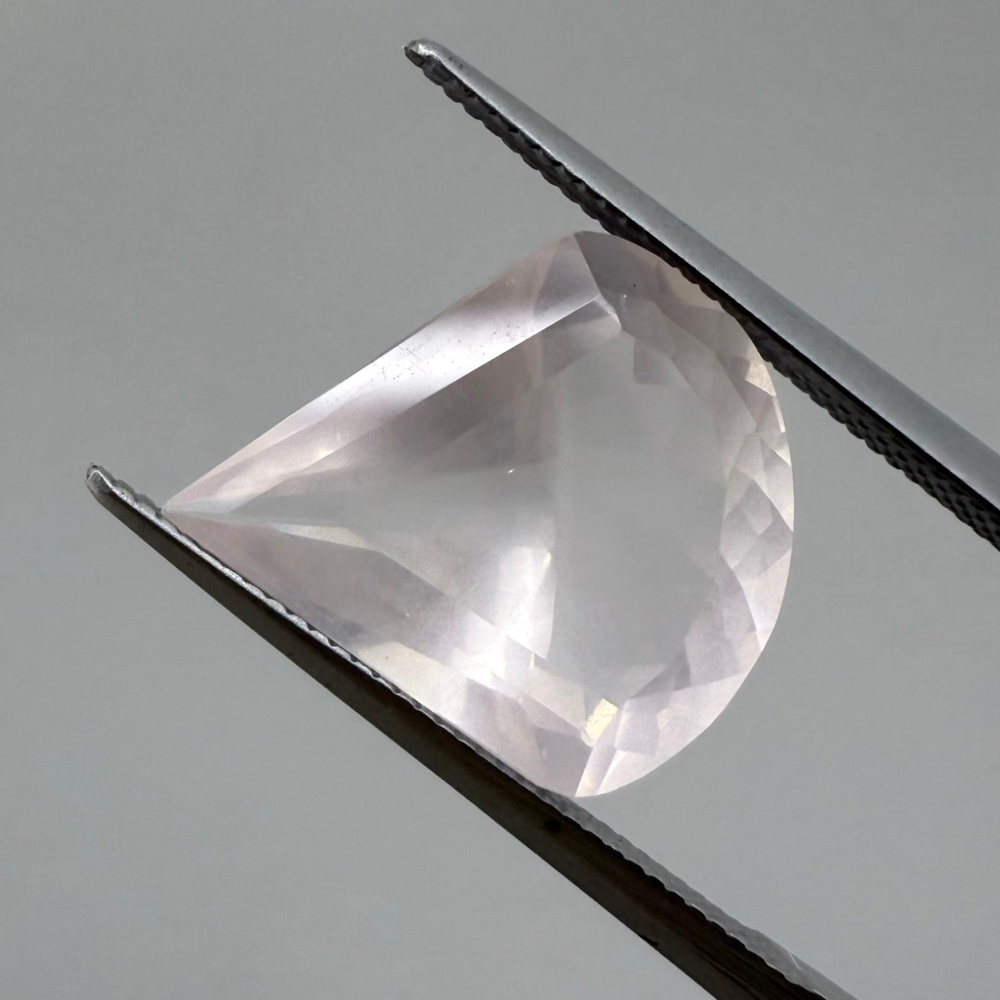 Rose Quartz Fancy Pear 5.26 Ct
