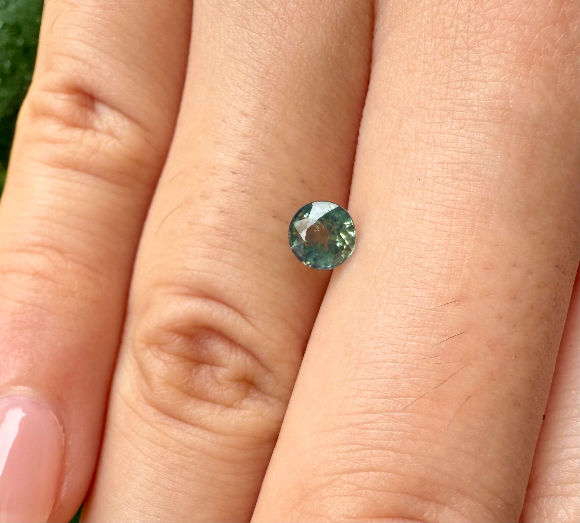 Natural Green Sapphire gemstone, round cut