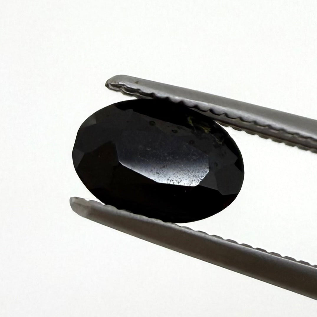 Onyx Oval 0.97 Ct