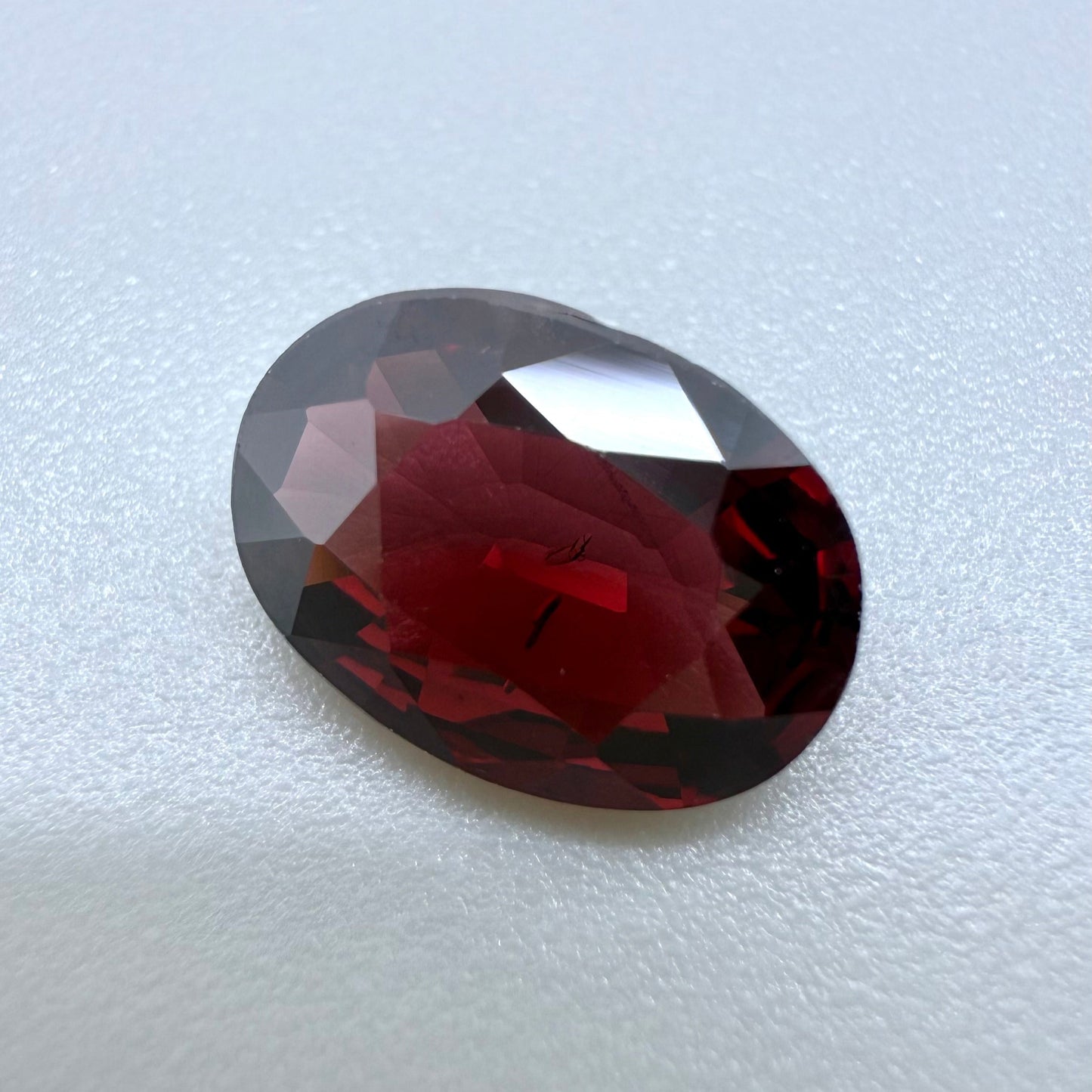 Red Rhodolite Oval 1.6 Ct