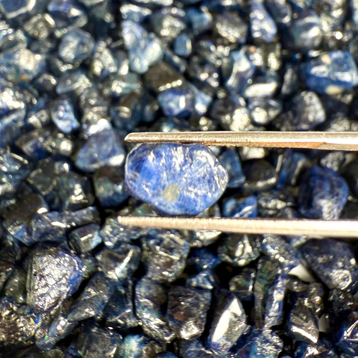 Sapphire Rough Lot R7 - starting 15$ per g