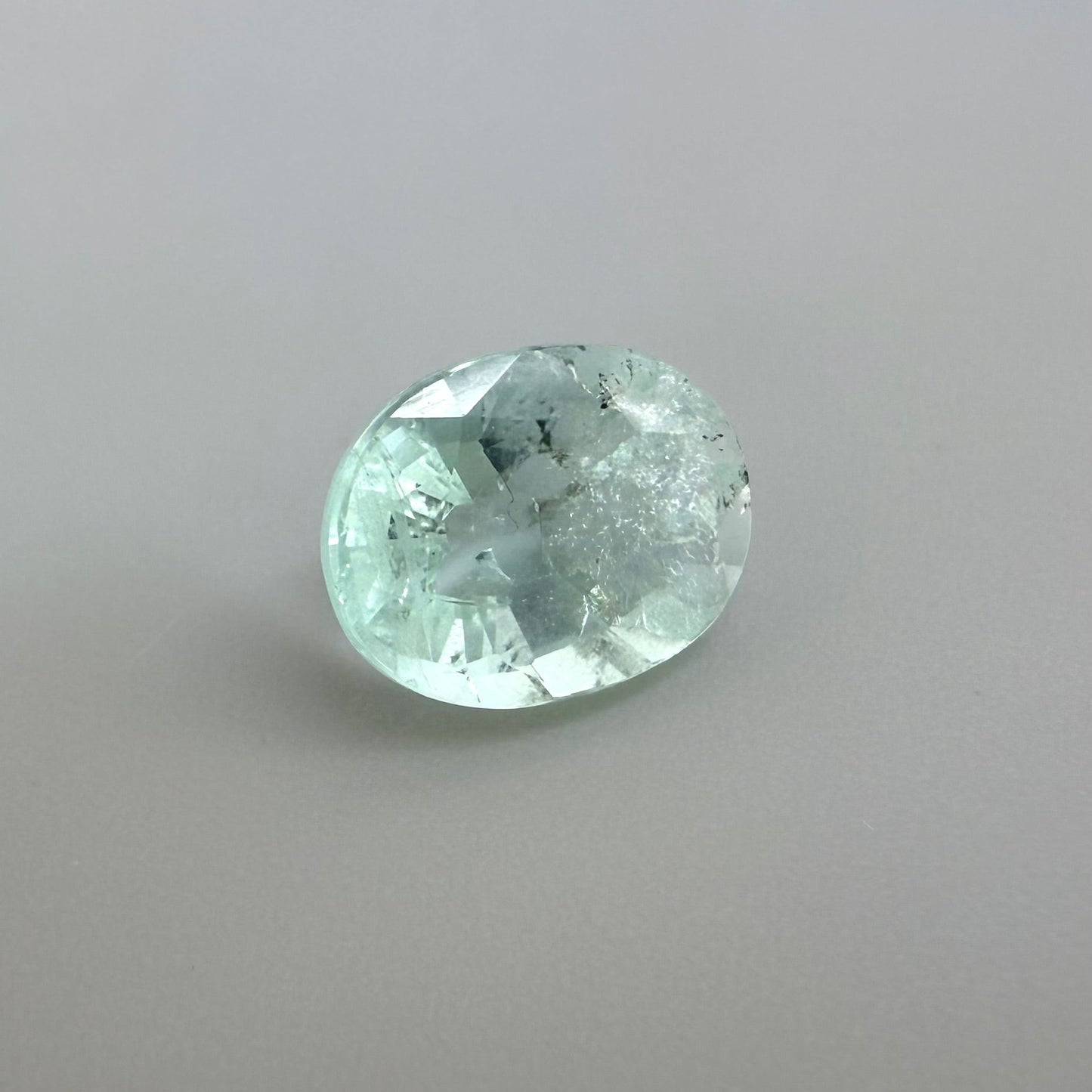 Pale Turquoise Apatite Oval 4.04 Ct