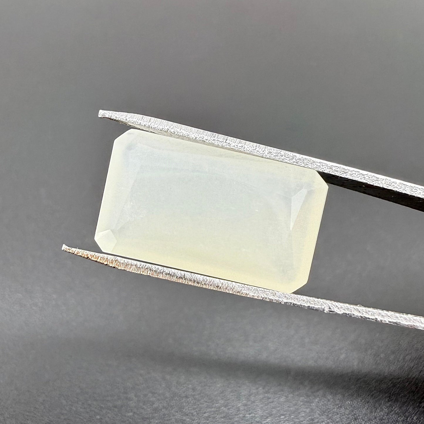 Moonstone Radiant 6.66 Ct
