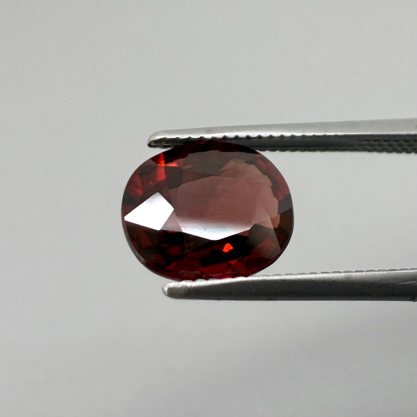 Red Rhodolite Oval 2.1 Ct