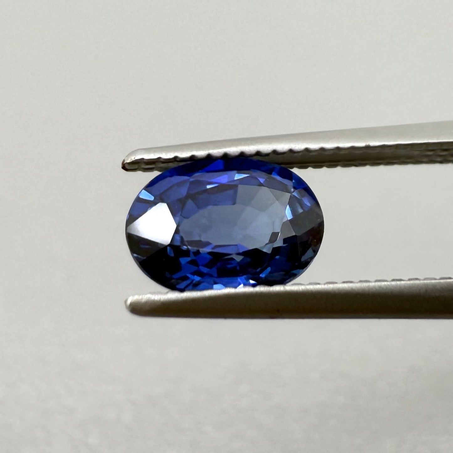 Royal Blue Sapphire Oval 1.15 Ct