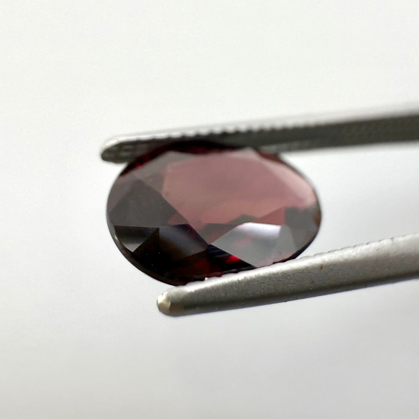 Red Rhodolite Oval 1.5 Ct
