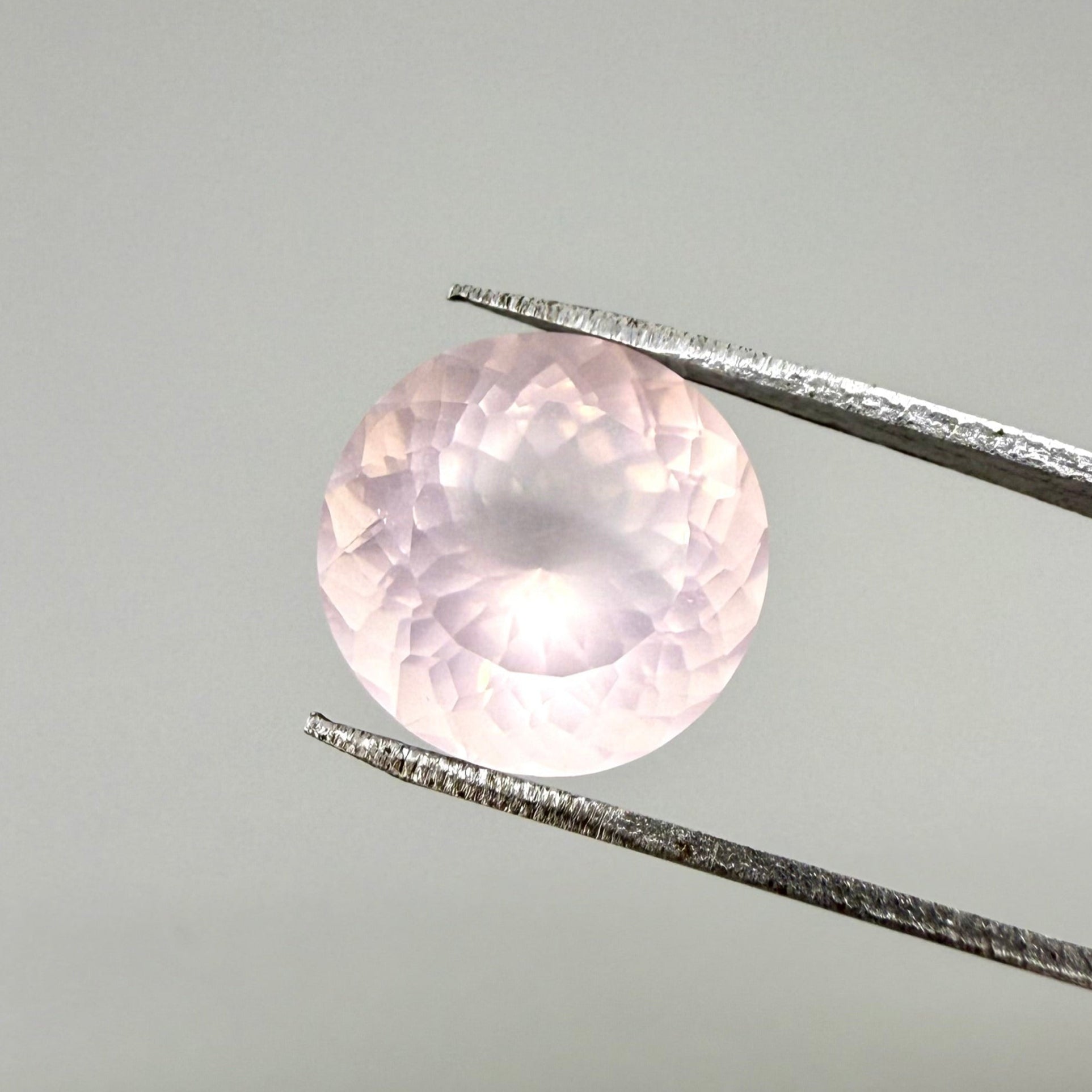 Loose Pale Pink Rose Quartz gemstone, round shape