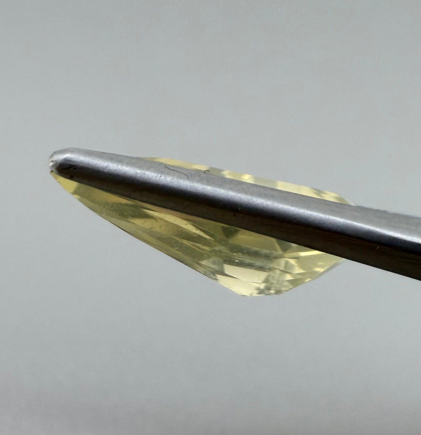 Lemon Quartz Fancy 5.05 Ct