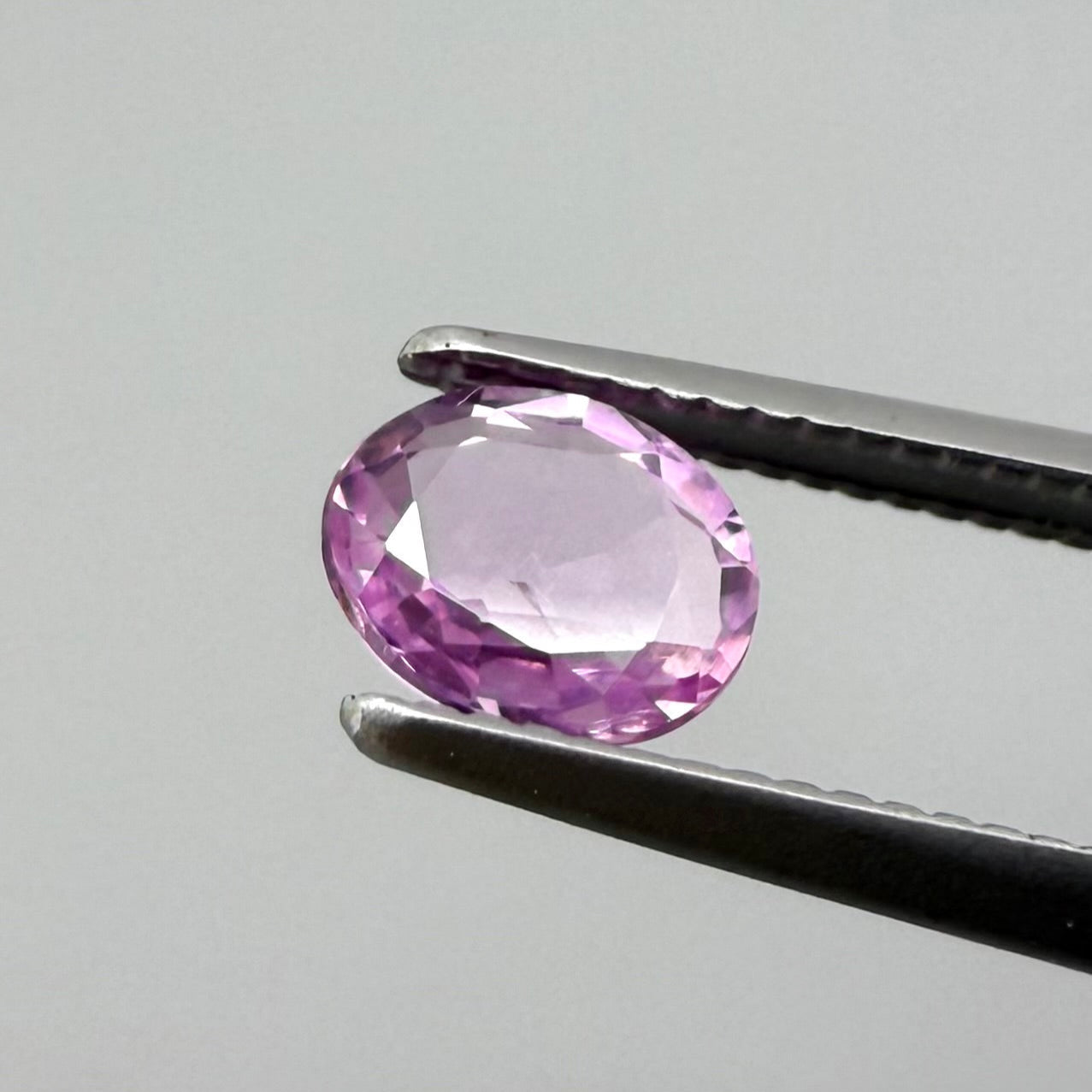 Pink Sapphire Oval 0.5 Ct