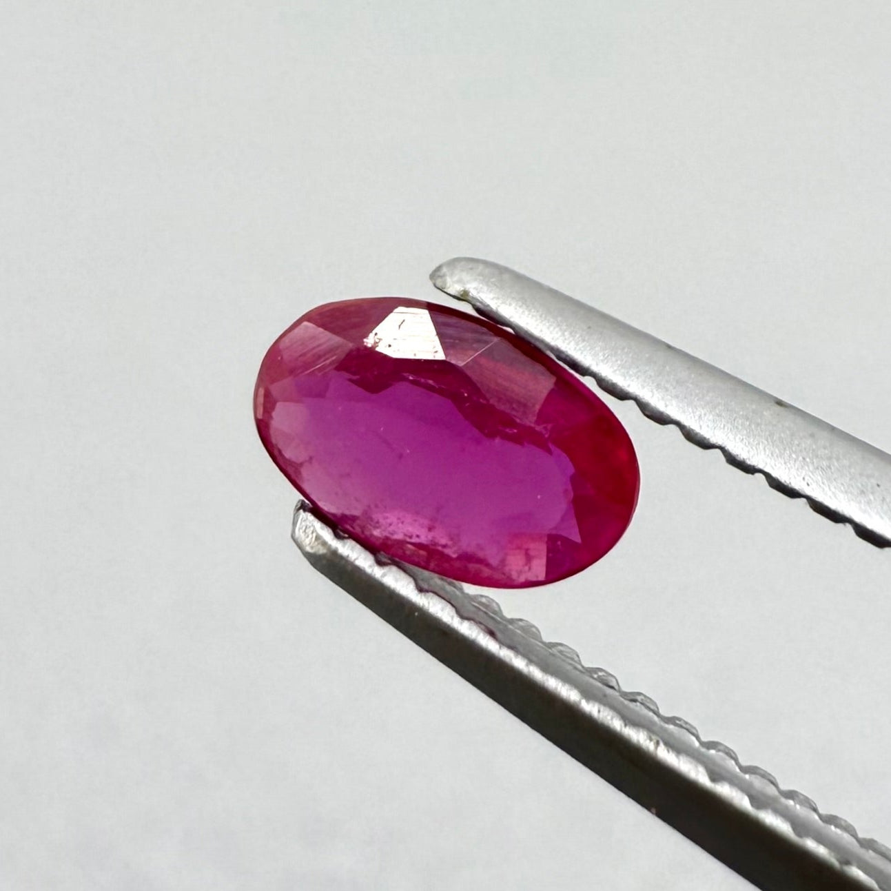 Pink-Red Ruby Oval 0.31 Ct