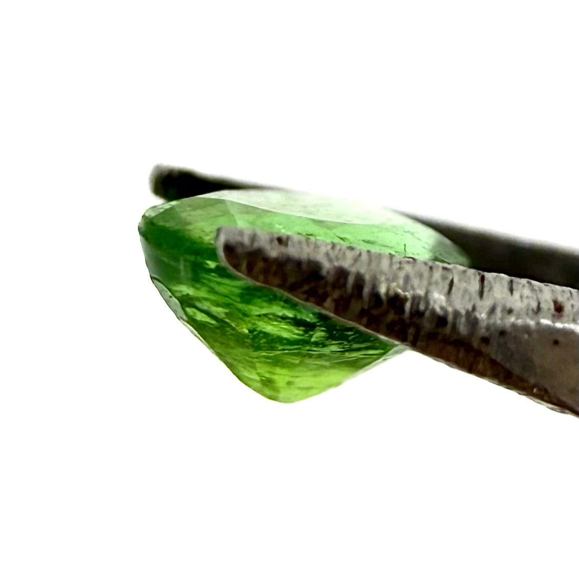 Tsavorite Oval 0.2 Ct