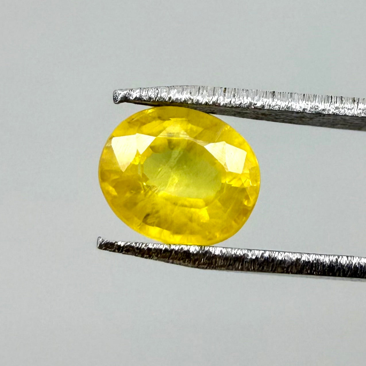 Yellow Sapphire Oval 1.06 Ct
