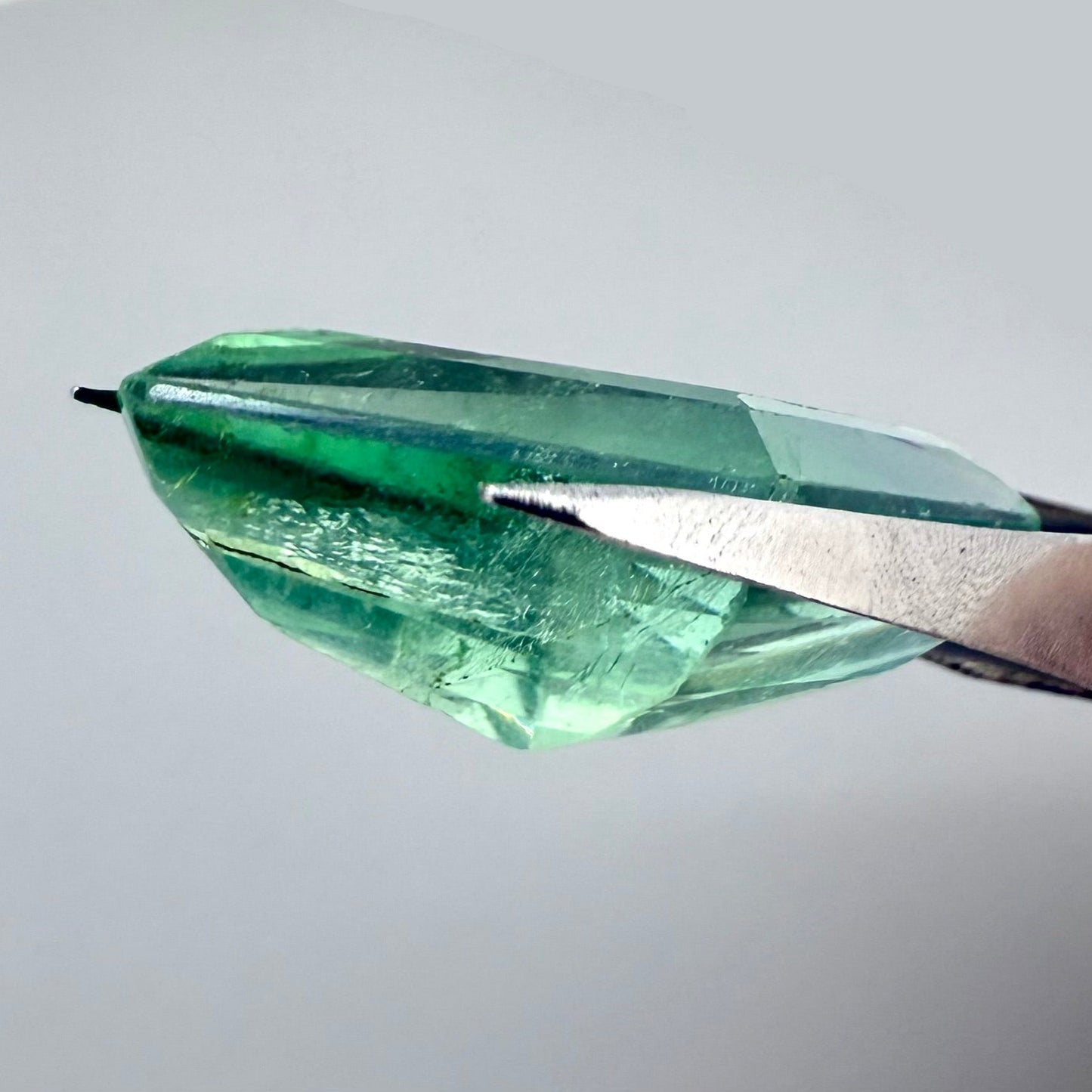Big Vibrant Turquoise-to-Green Fluorite Fancy 38.87 Ct