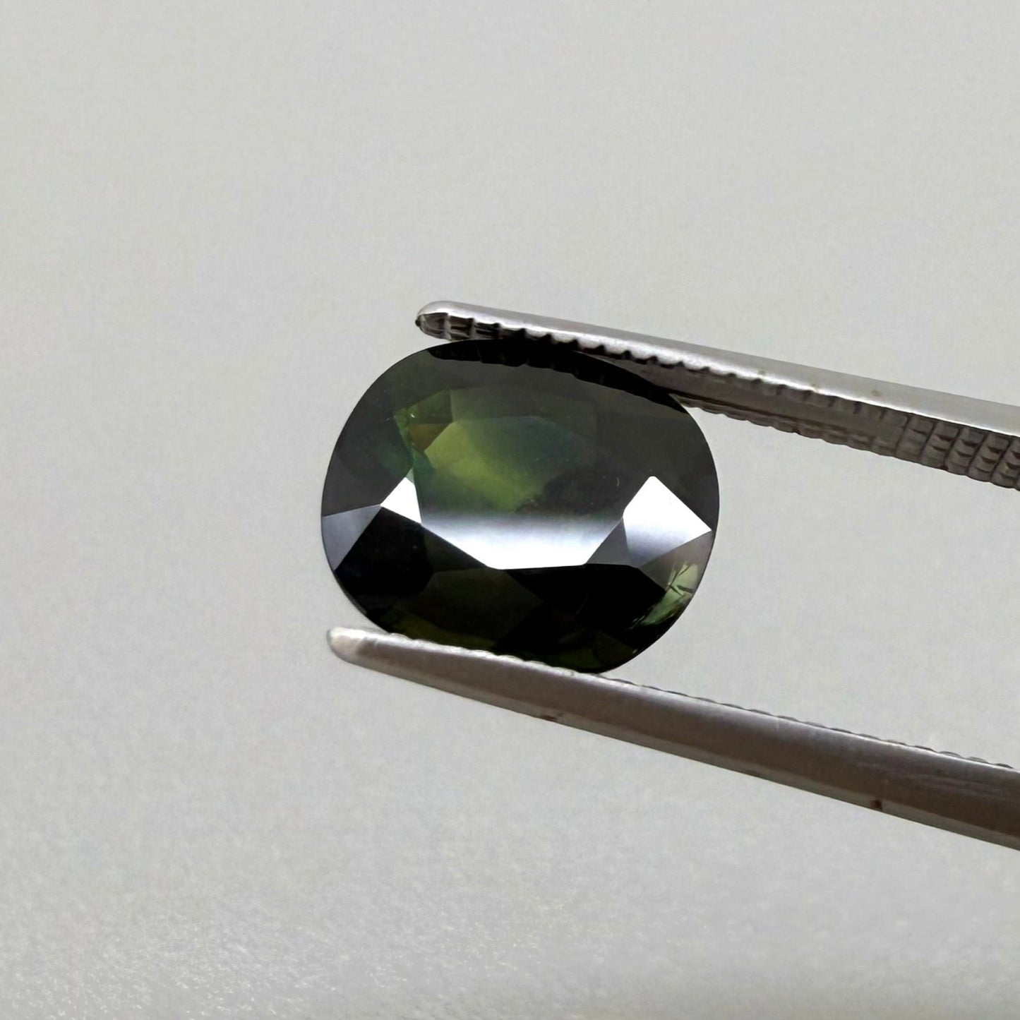 Green Sapphire Cushion 2.71 Ct
