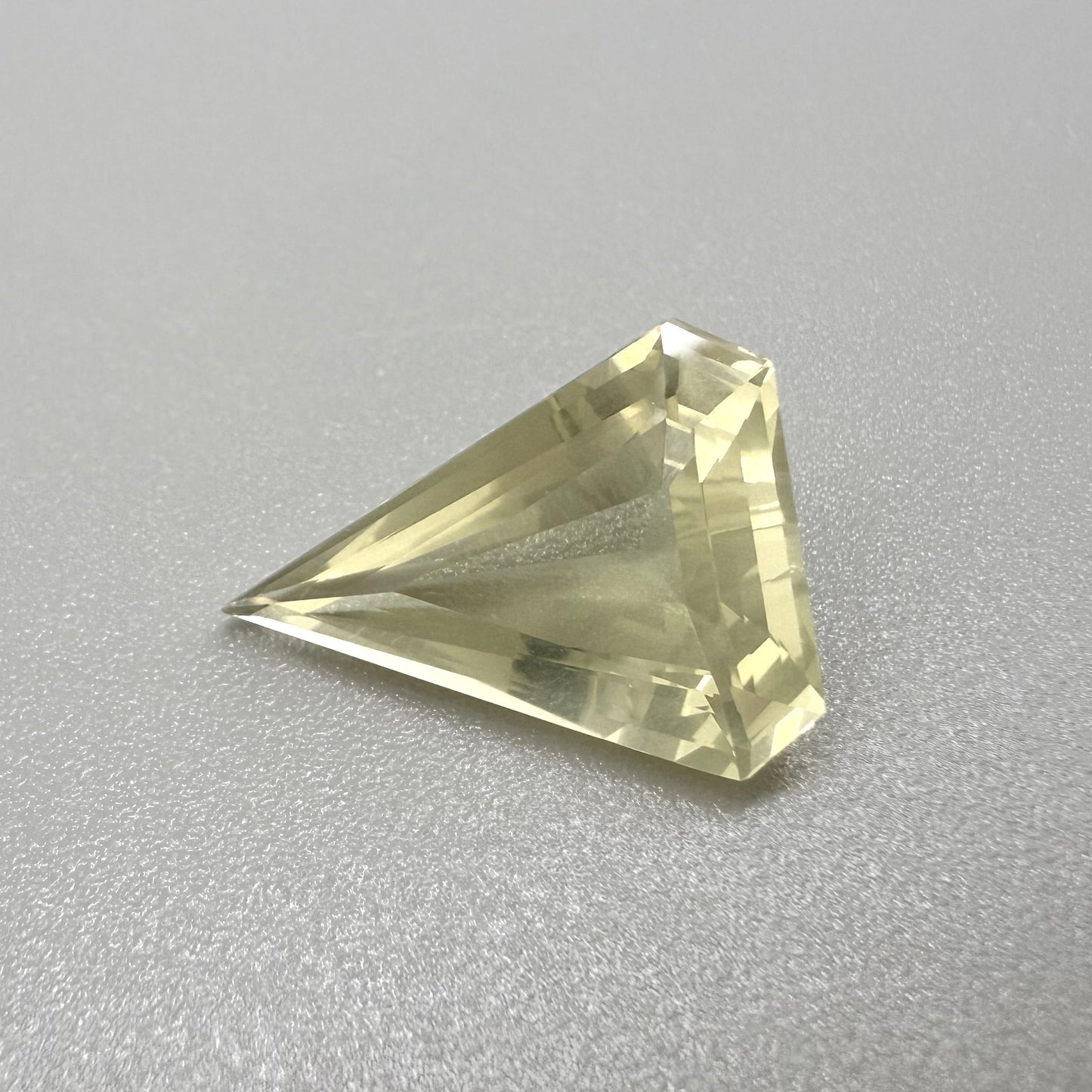 Lemon Quartz Fancy 5.05 Ct