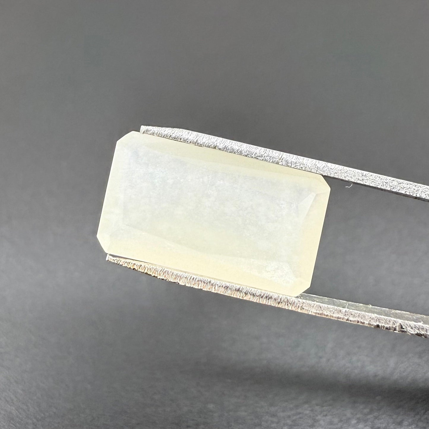 Moonstone Radiant 4.62 Ct