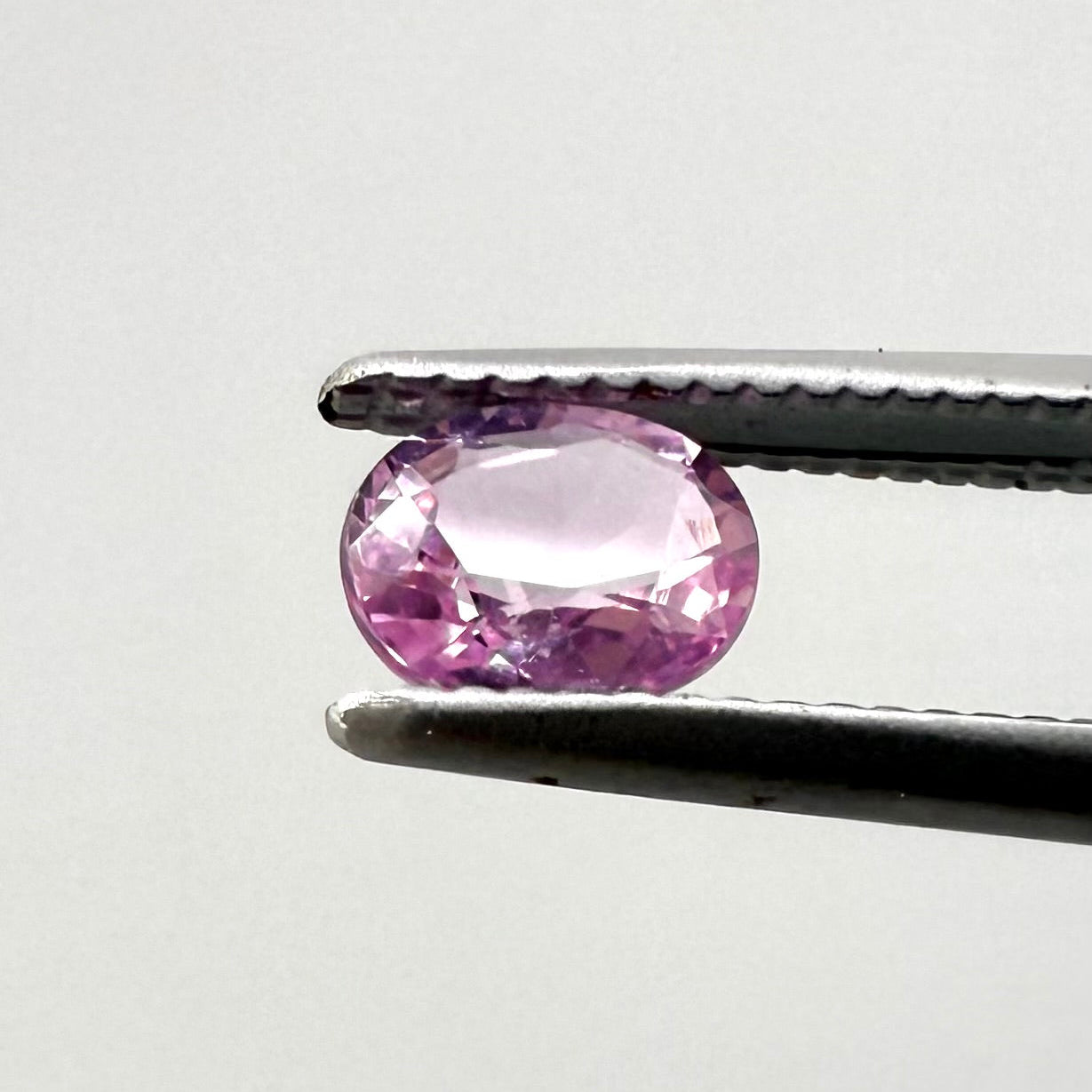 Pink Sapphire Oval 0.45 Ct