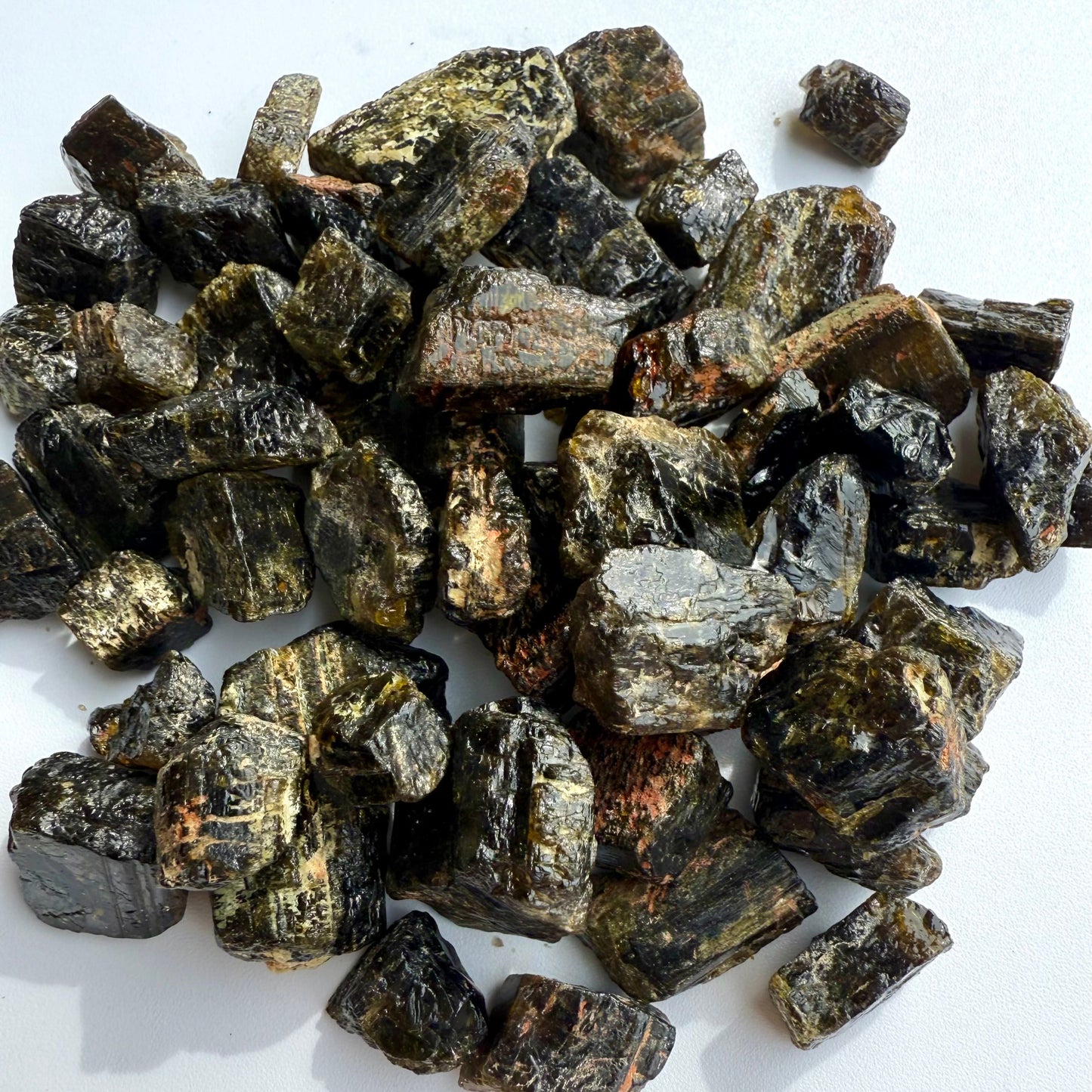 Sapphire Rough Lot R16 - starting 150$ per g