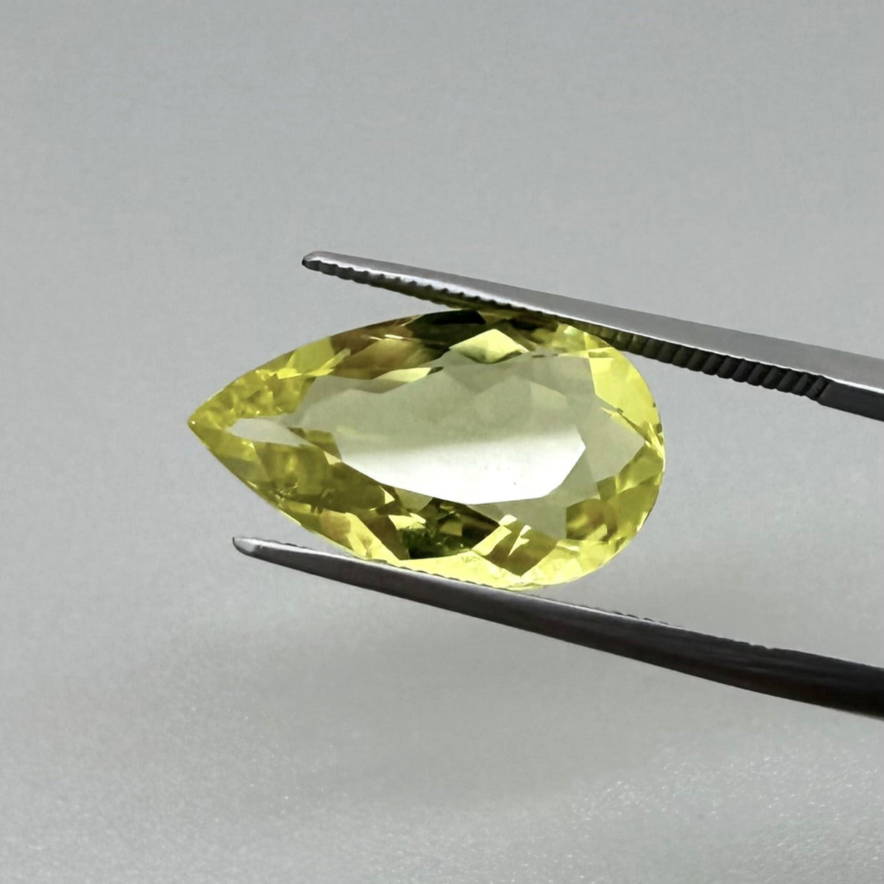 Vibrant Lemon Quartz Pear 6.48 Ct