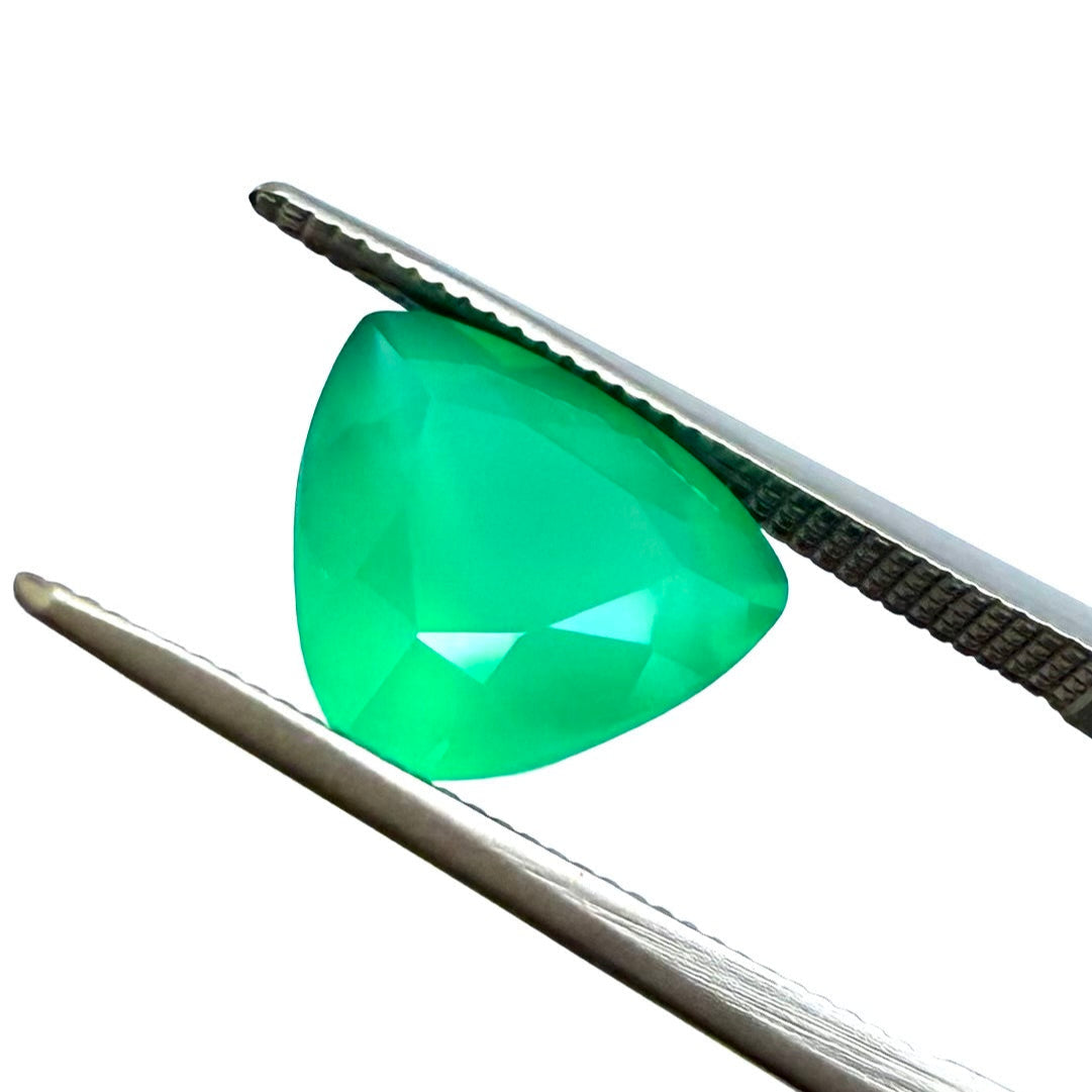 Vibrant Green Chalcedony Trillion 2.88 Ct