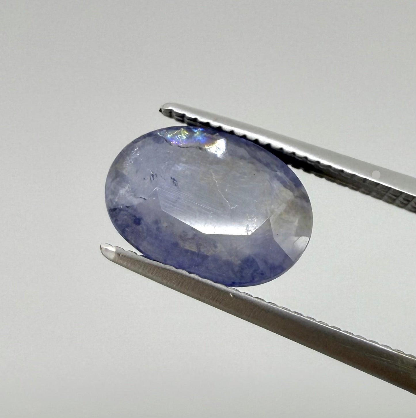Bi-Color (Violet Gold) Iolite Oval 2.1 Ct