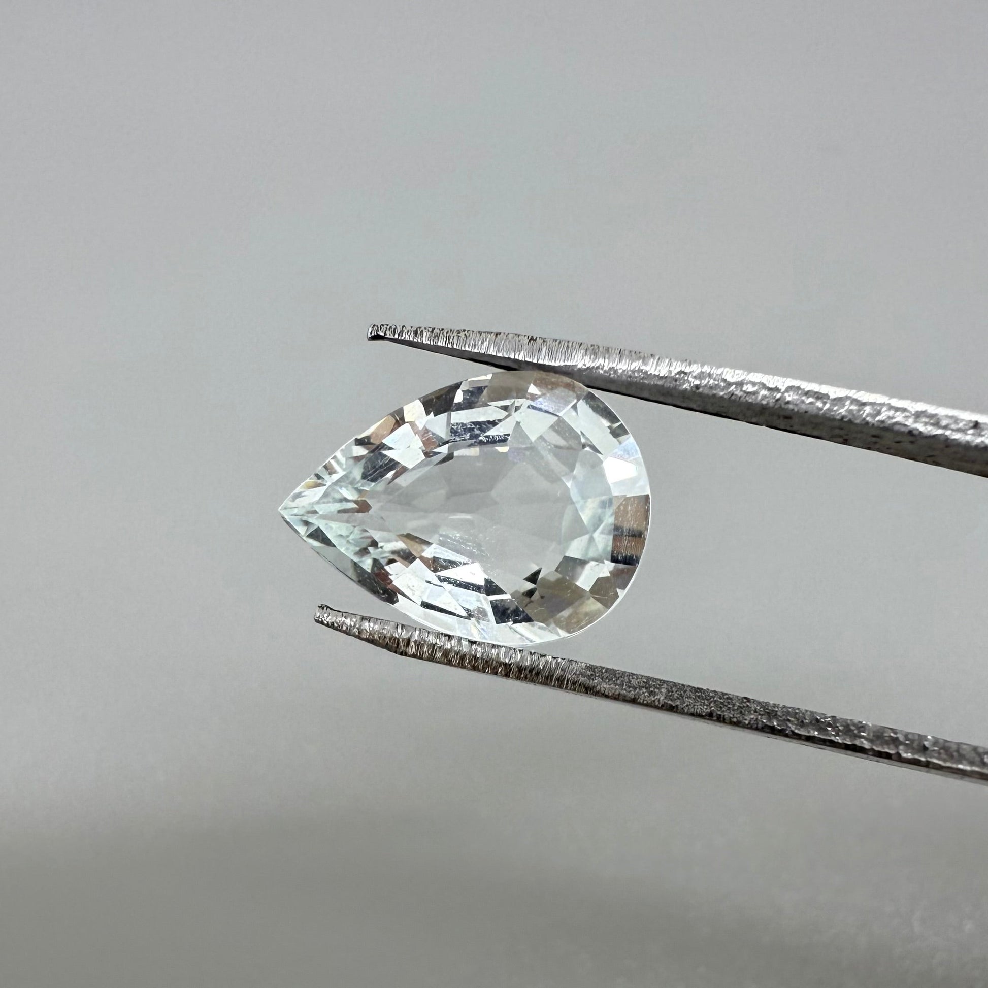 Natural Pale Blue Aquamarine gemstone, pear cut