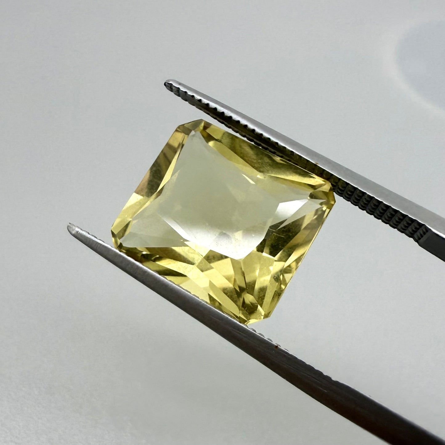 Lemon Quartz Cushion 6.68 Ct