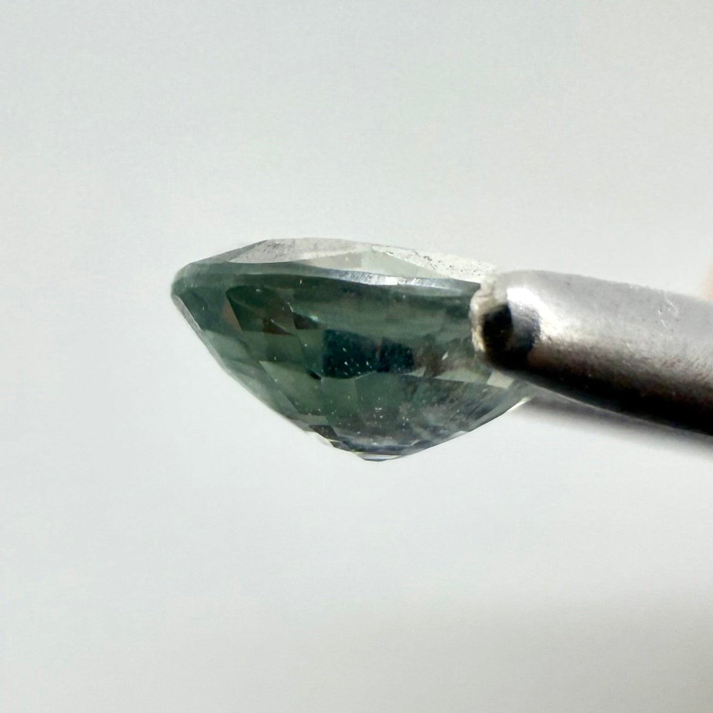 Pastel Green Sapphire Oval 0.68 Ct