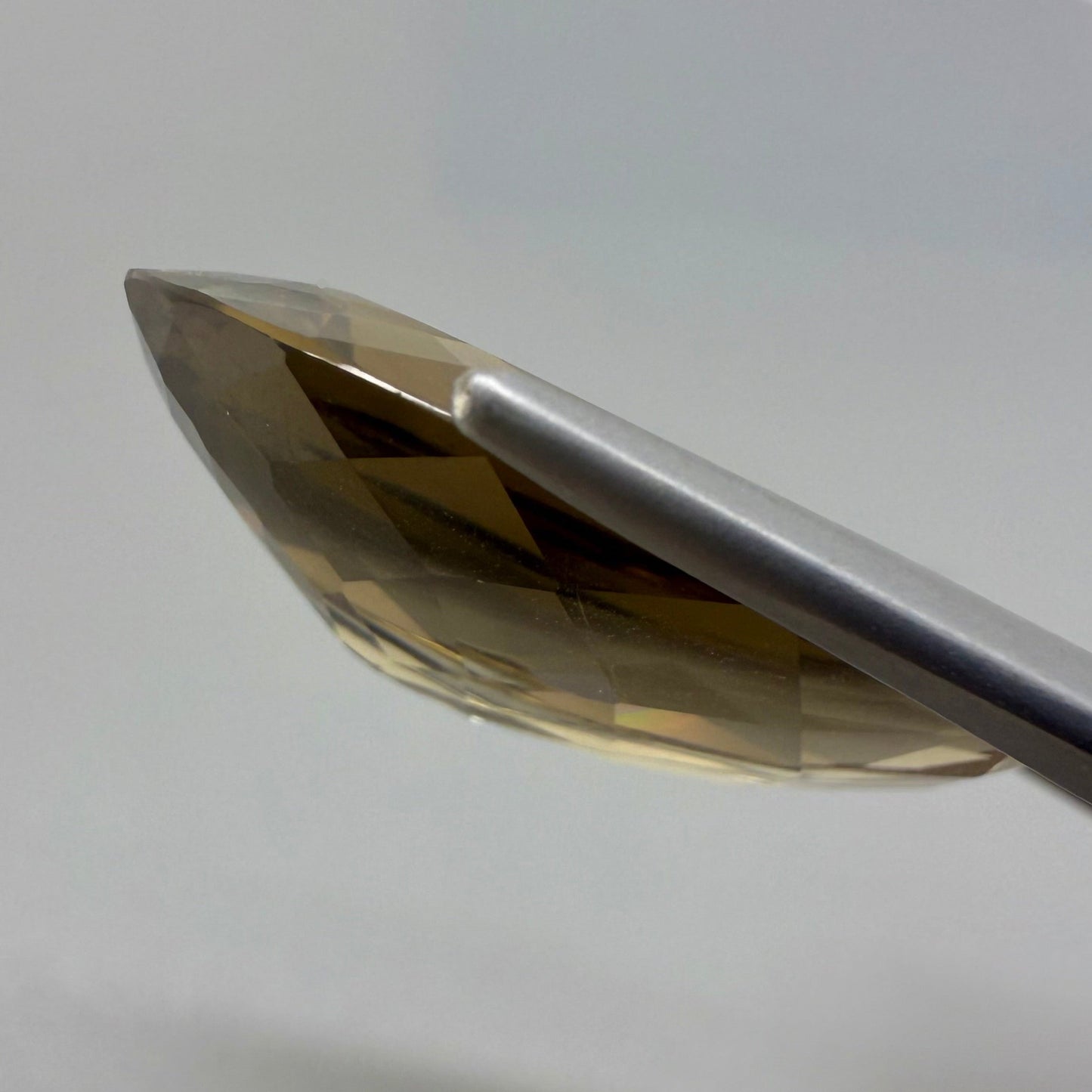 Big Golden-Brown Citrine Pear 17.41 Ct
