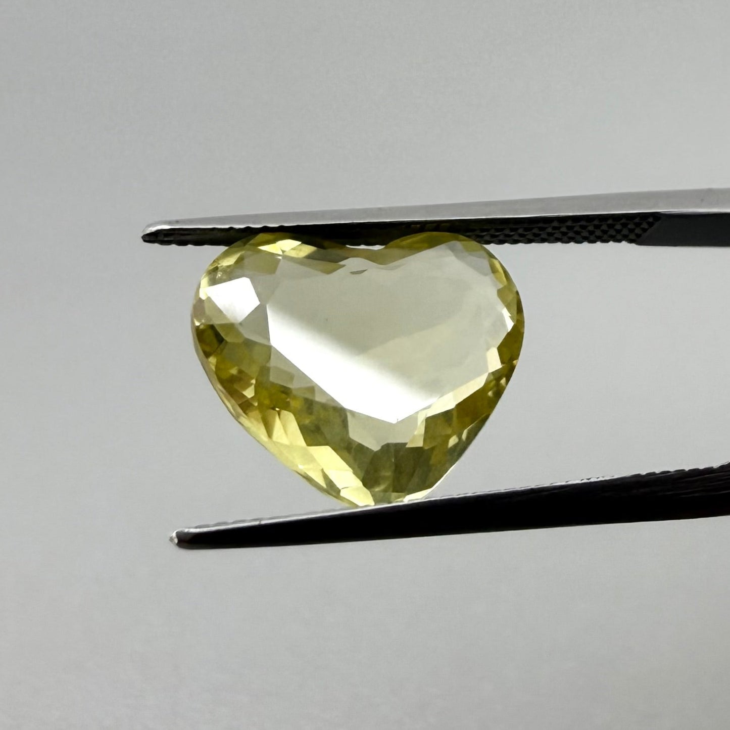 Lemon Quartz Heart 3.62 Ct