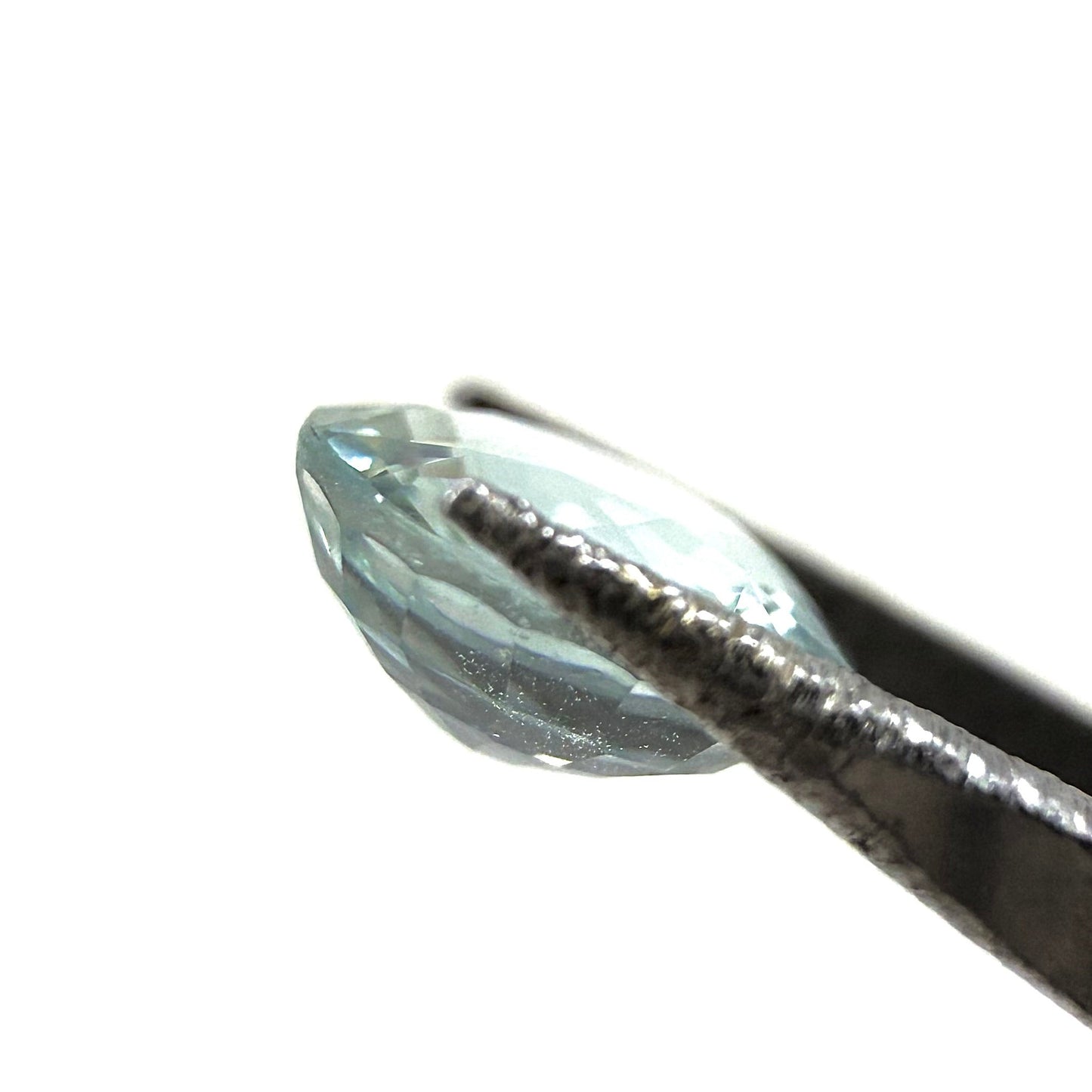 Very Pale Turquoise Aquamarine Round 0.8 Ct