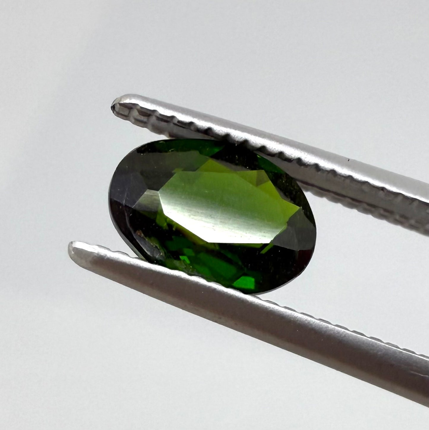 Diopside Set Oval 1.6 Ct