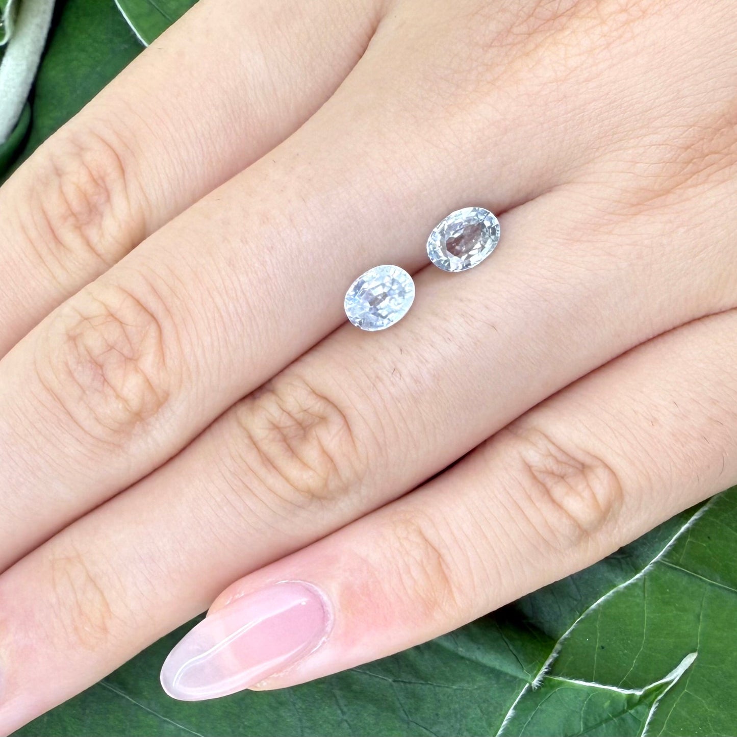 Natural White Blue Aquamarine gemstone set, oval cut