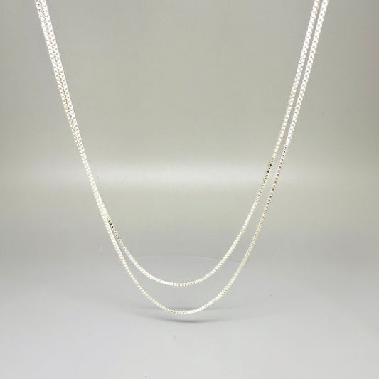 45 cm stainless steel chain with polished finish, elegant and durable, ideal for pairing with gemstone pendants
