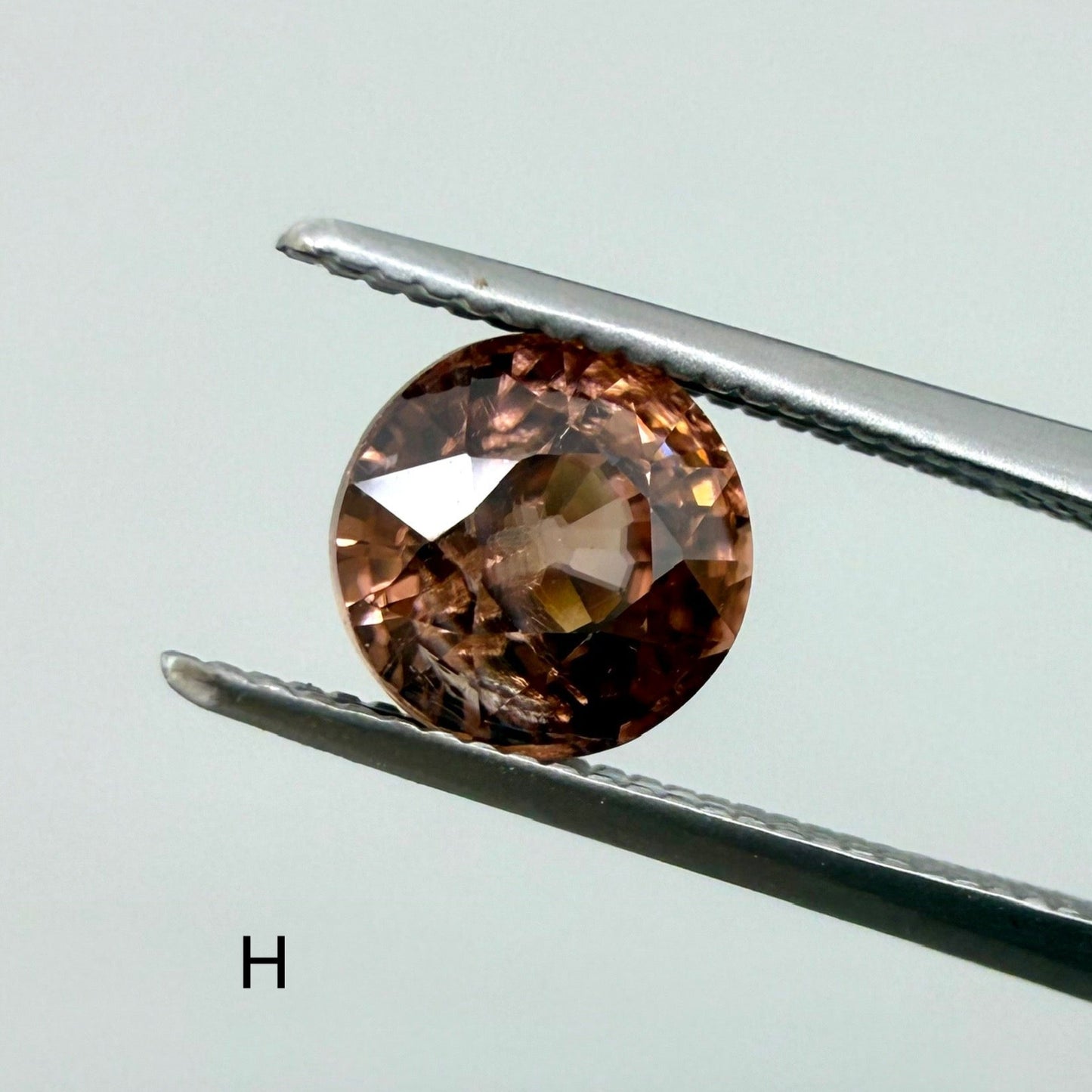 Peach-Pink Hues Zircon Lot Round 9.39 Ct