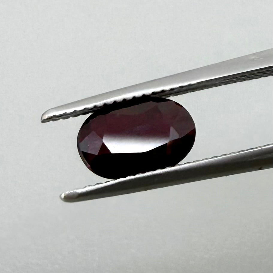 Pigeon Blood Ruby Oval 0.97 Ct