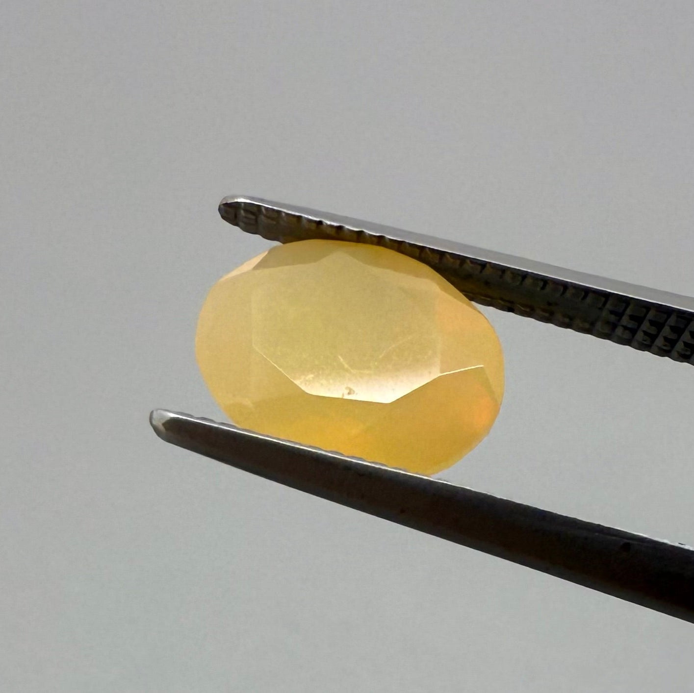 Milky Yellow Opal Oval 1.17 Ct