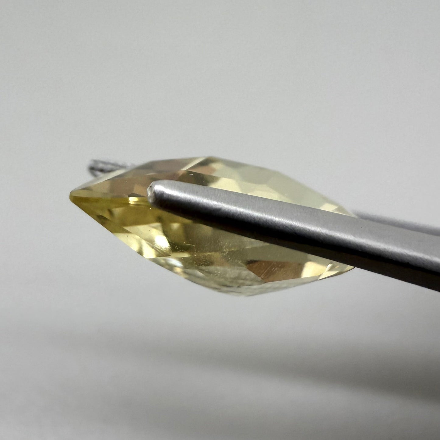 Lemon Quartz Pear 10.31 Ct