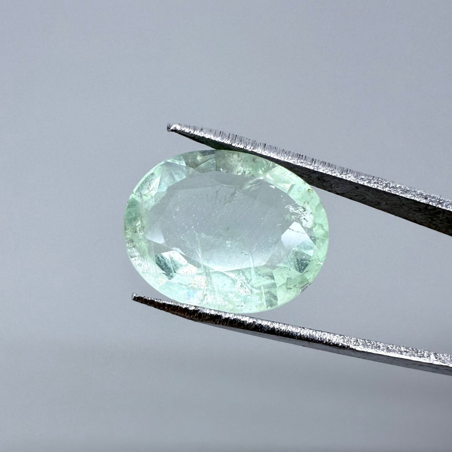 Pale Turquoise Apatite Oval 5.17 Ct