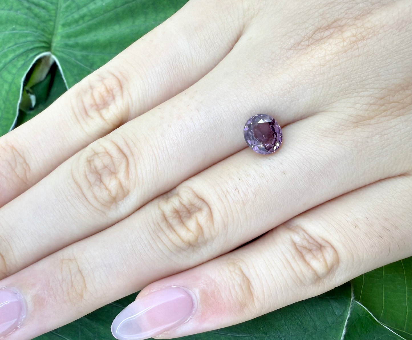 Rosé Spinel Oval 1.55 Ct