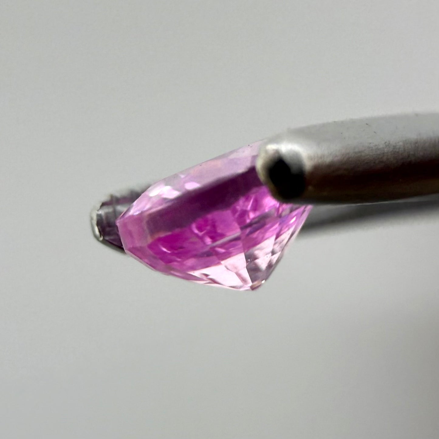 Pink Sapphire Oval 0.53 Ct