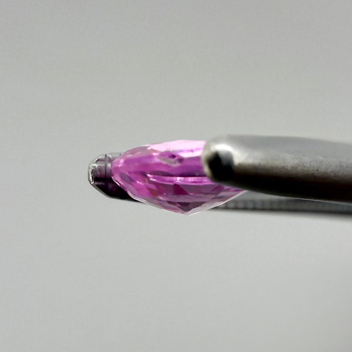Loose Pink Sapphire gemstone oval cut